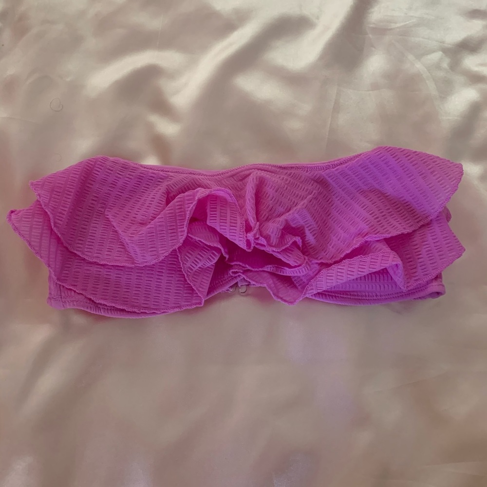 5 for $20 - NWOT💕 US L cute pink ruffled bandeau swim top